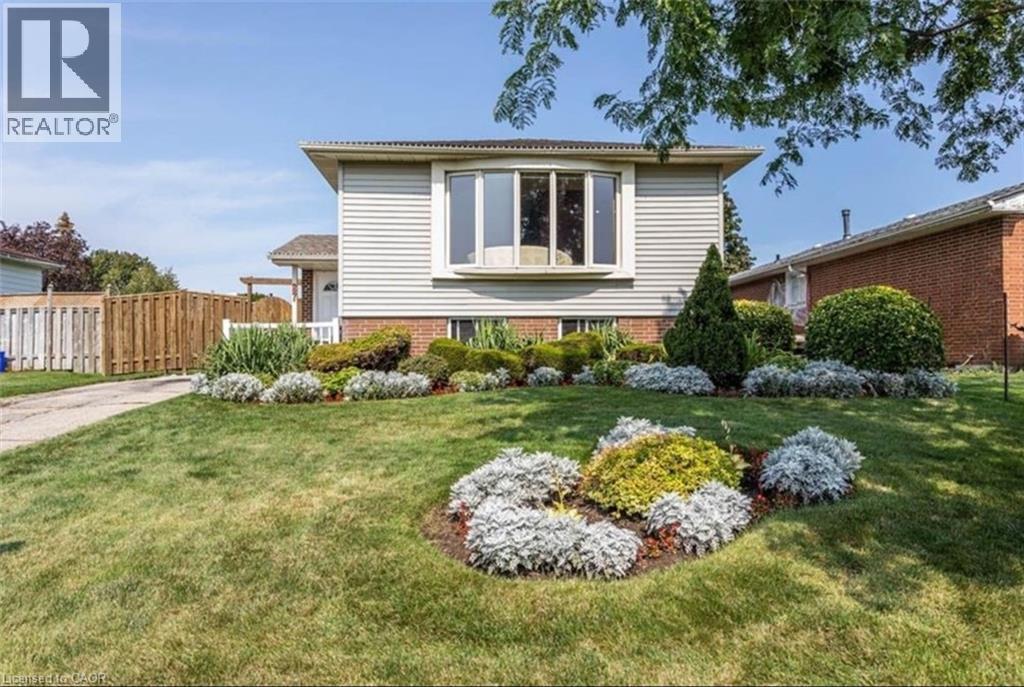 MLS® listing #29824491 for sale located at 87 LOCHEED Drive Unit# UPPER