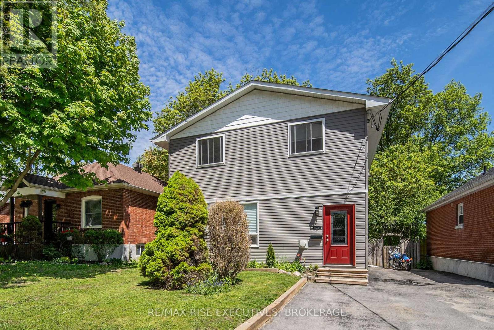 MLS® listing #29824915 for sale located at 549 ALFRED STREET