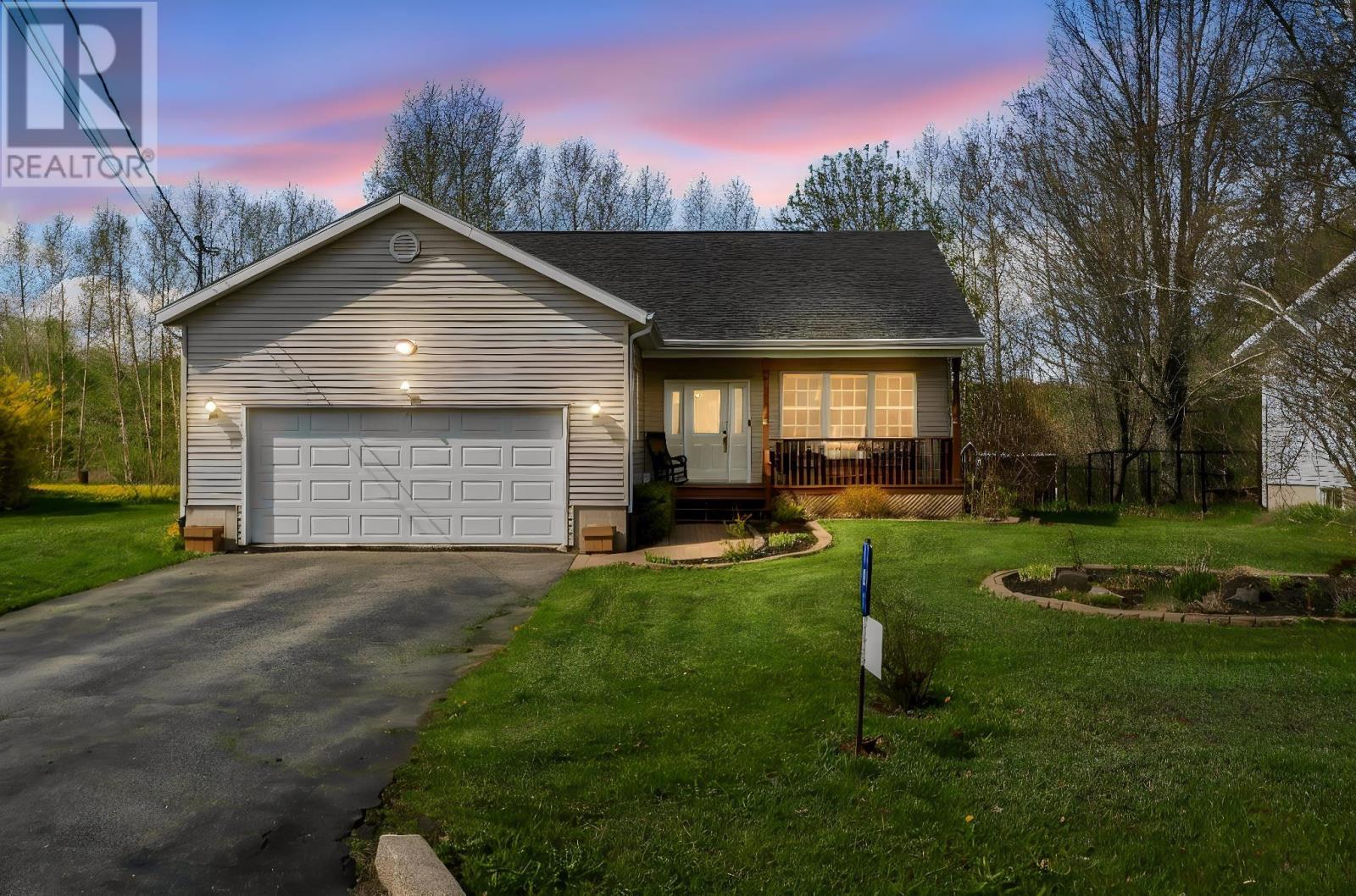 MLS® listing #29825317 for sale located at 101 Rivercrest Lane