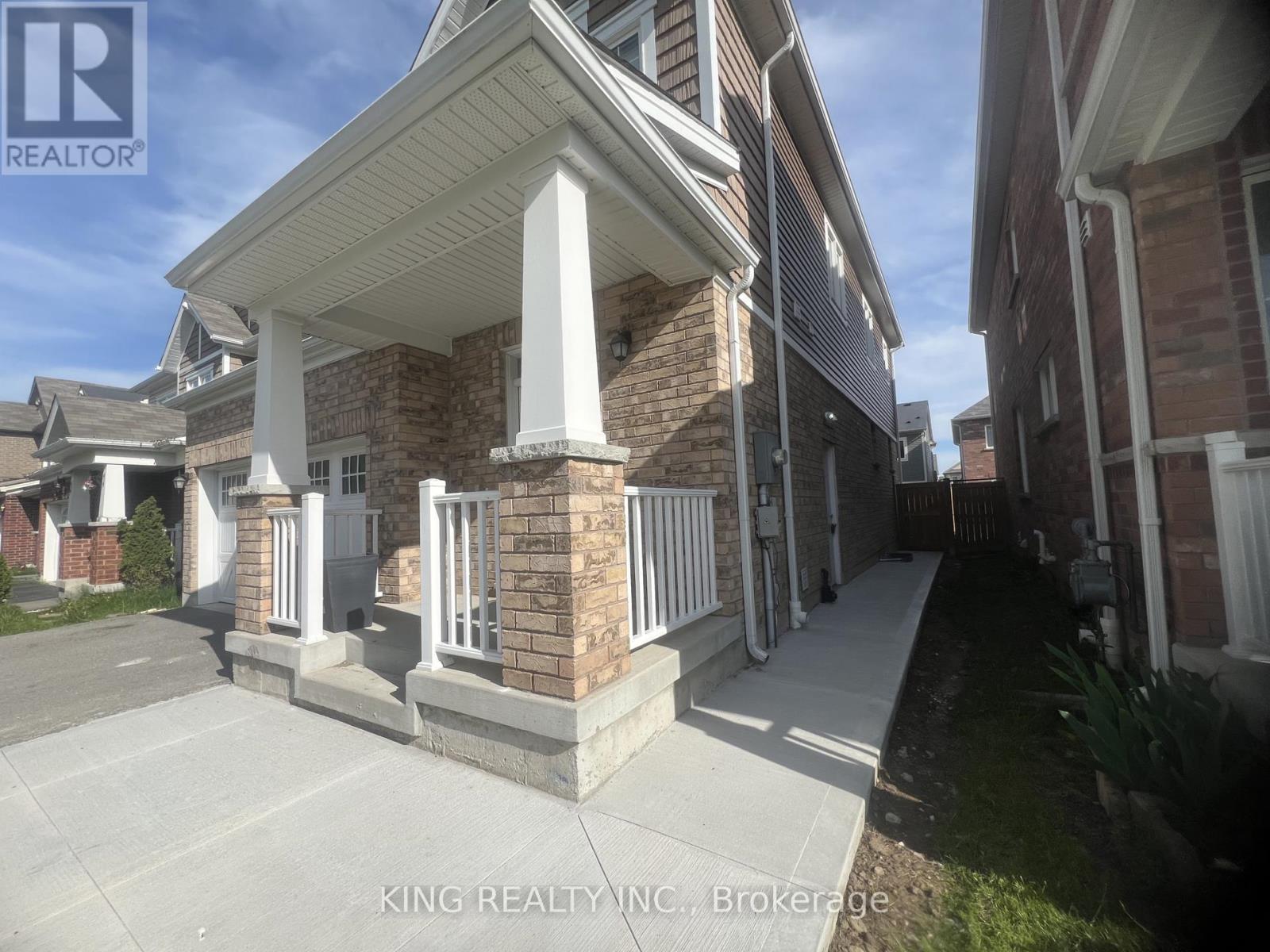 MLS® listing #29826166 for sale located at # UNIT 2 - 349 GROVEHILL CRESCENT