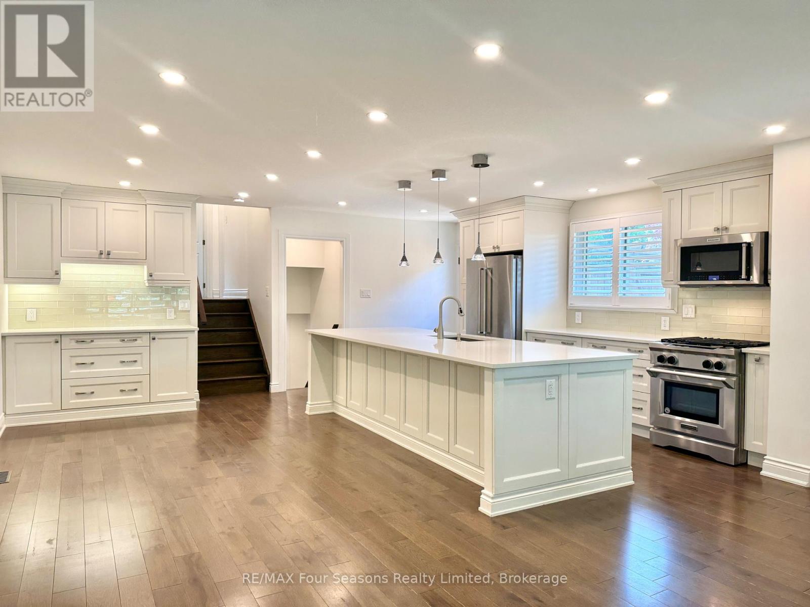 MLS® listing #29826431 for sale located at 51 CARLYLE PLACE