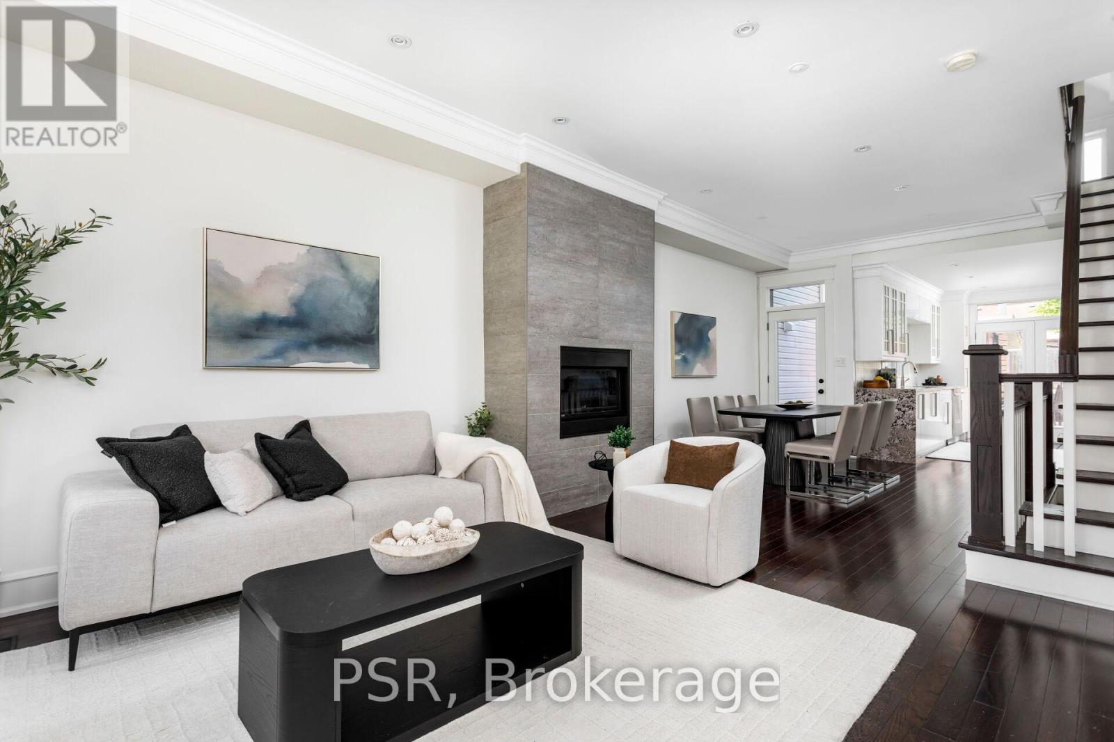 MLS® listing #29828240 for sale located at 38 WYNDHAM STREET