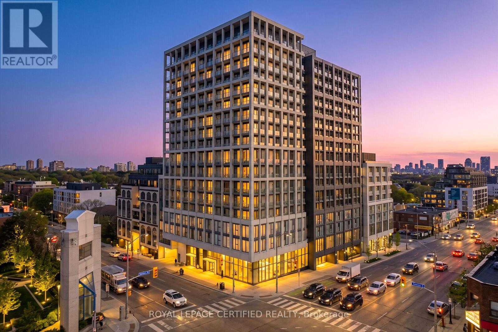 MLS® listing #29828733 for sale located at 919 - 2020 BATHURST STREET