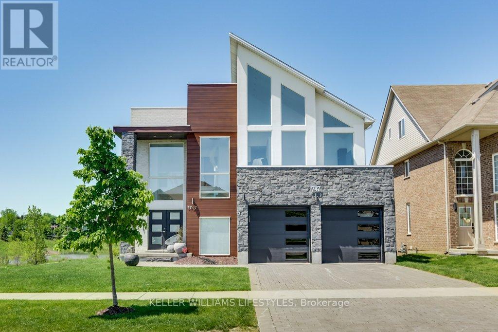 MLS® listing #29828987 for sale located at 1747 FOXWOOD AVENUE