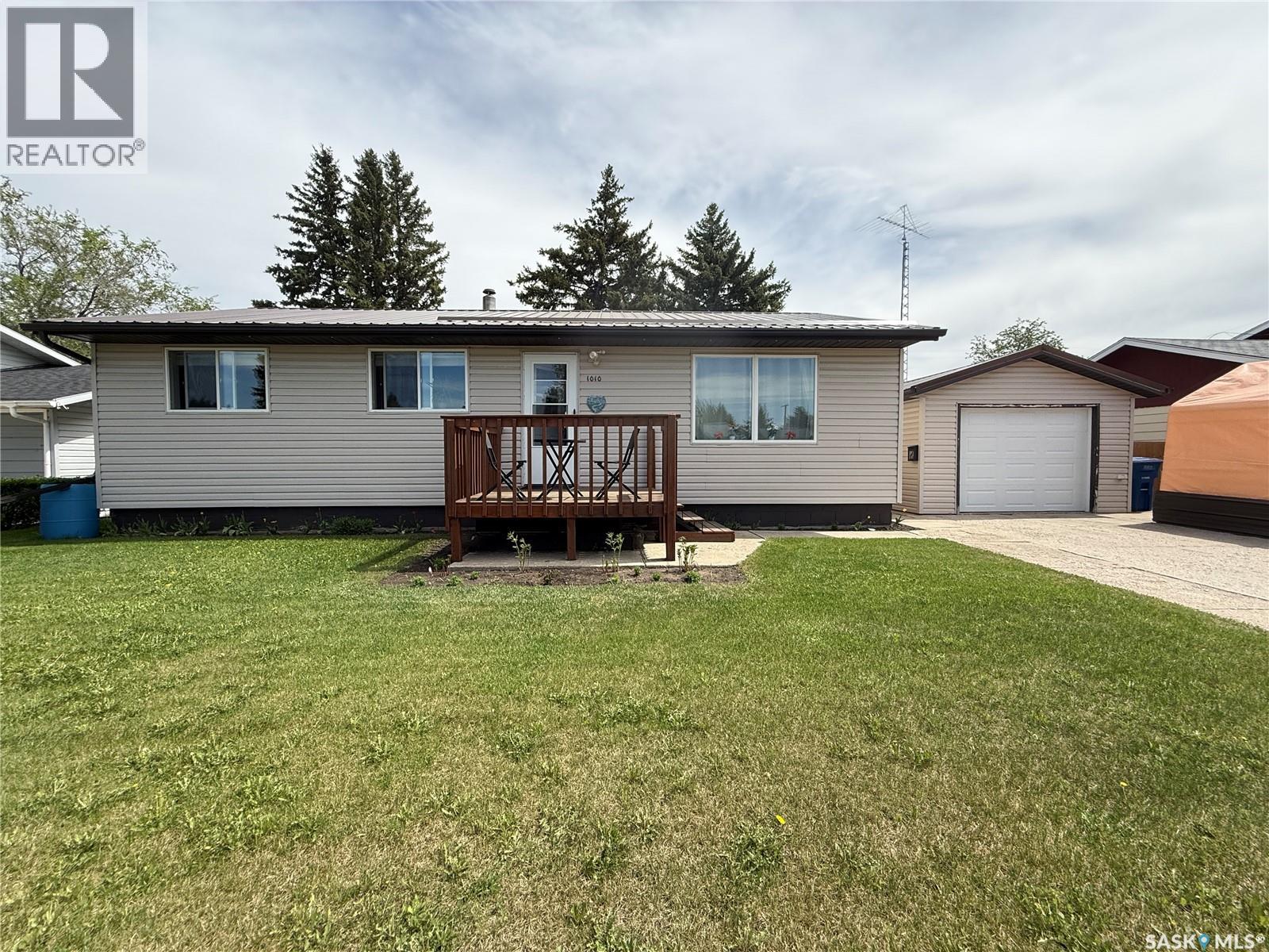 MLS® listing #29829042 for sale located at 1010 11th STREET