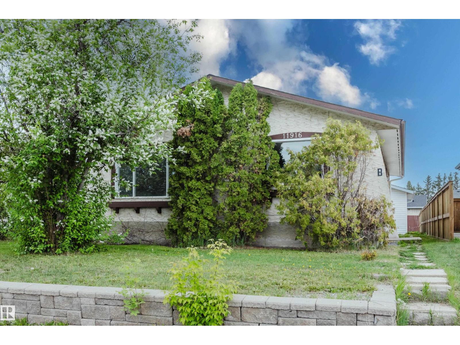 MLS® listing #29829264 for sale located at 11916 152A AV NW