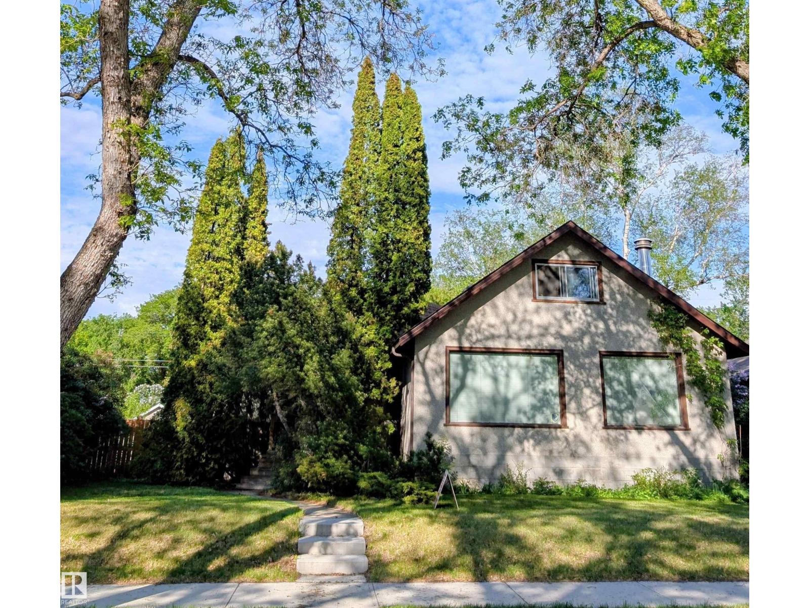 MLS® listing #29829922 for sale located at 11317 67 ST NW