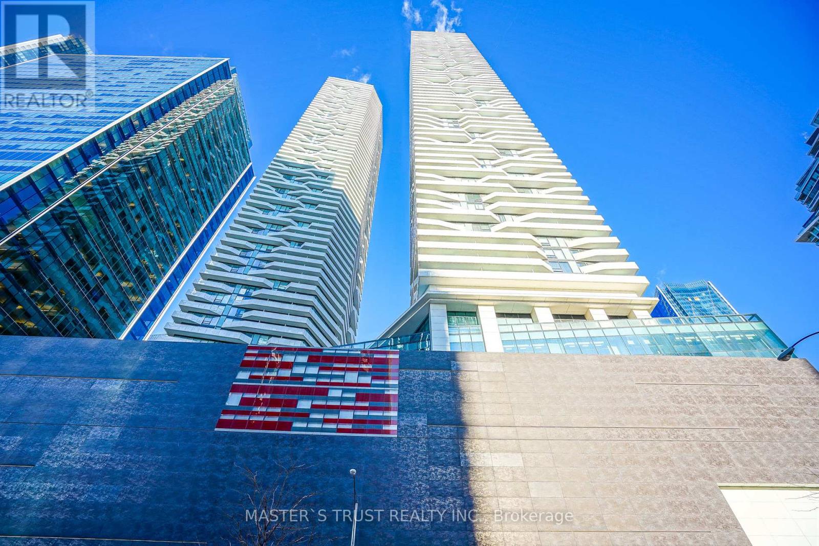 MLS® listing #29831241 for sale located at 2809 - 88 HARBOUR STREET
