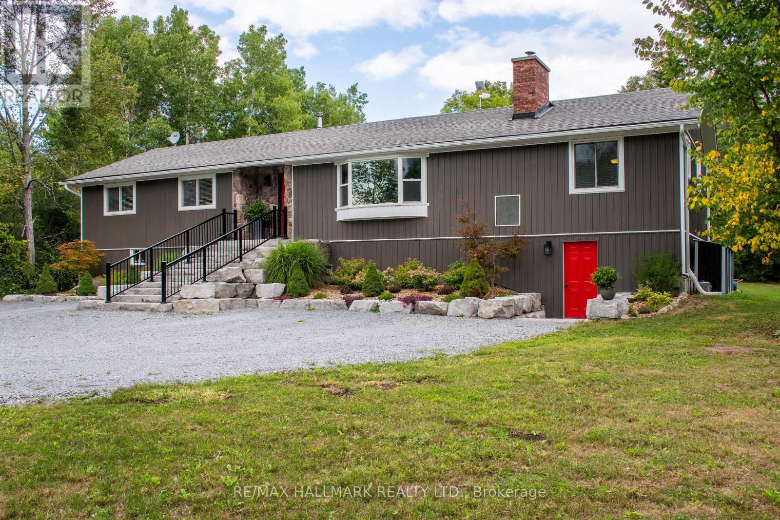 MLS® listing #29831256 for sale located at 175 CONCESSION 2 ROAD