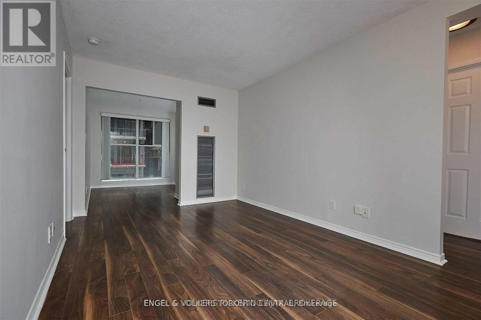 MLS® listing #29831280 for sale located at 310 - 222 THE ESPLANADE STREET