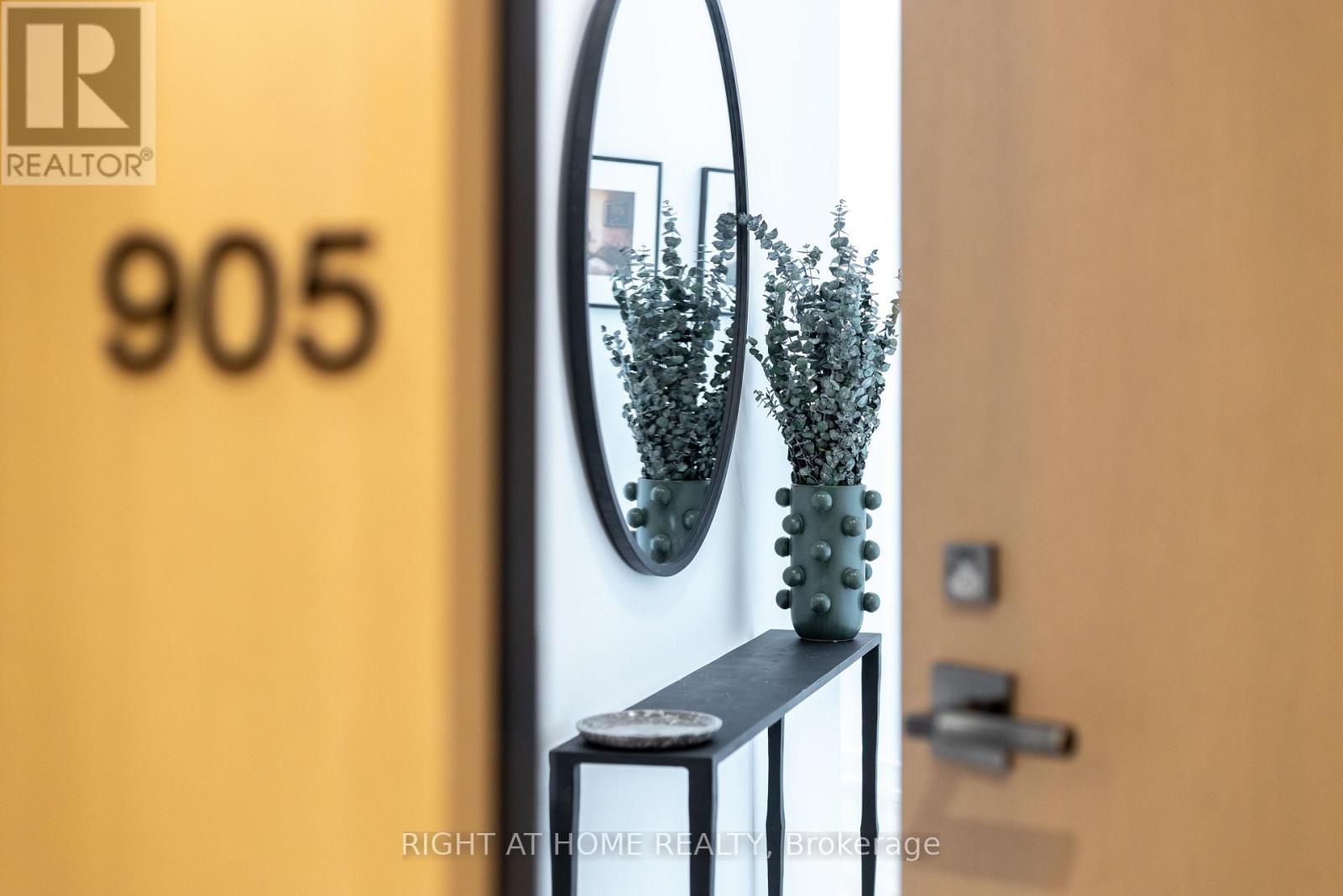 MLS® listing #29831721 for sale located at 905 - 200 SUDBURY STREET