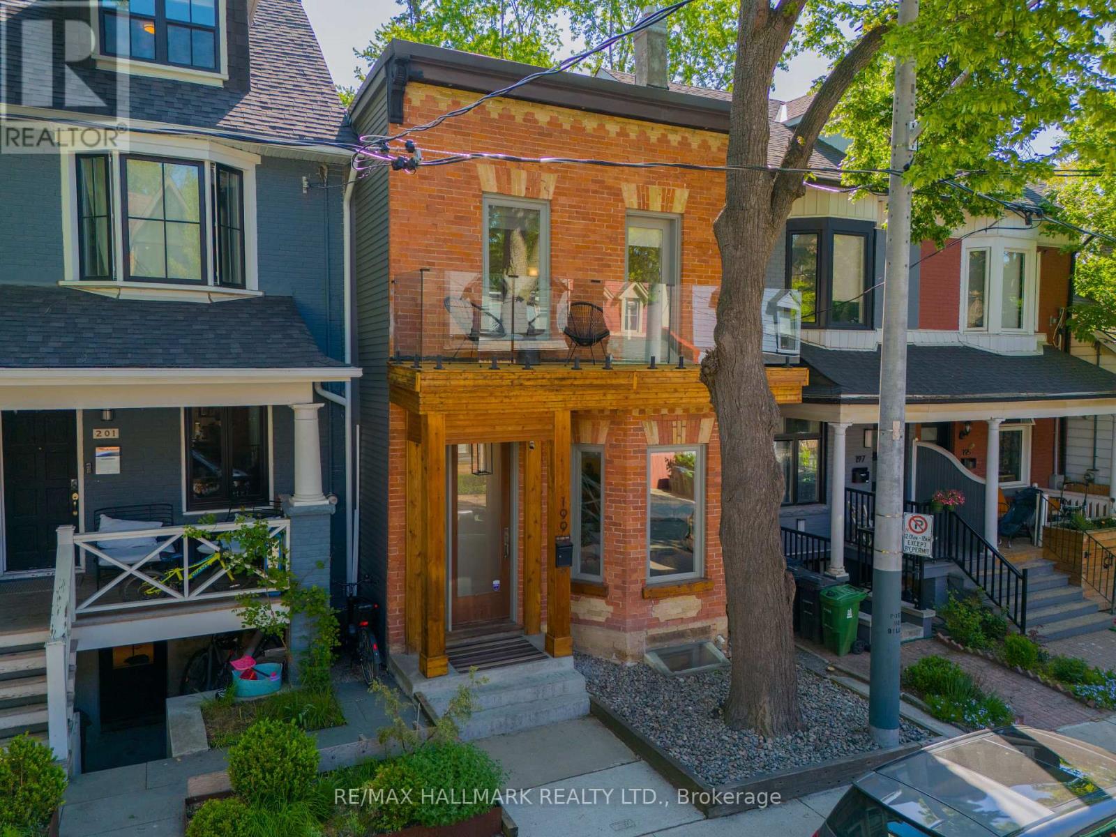 MLS® listing #29832824 for sale located at 199 BOULTON AVENUE