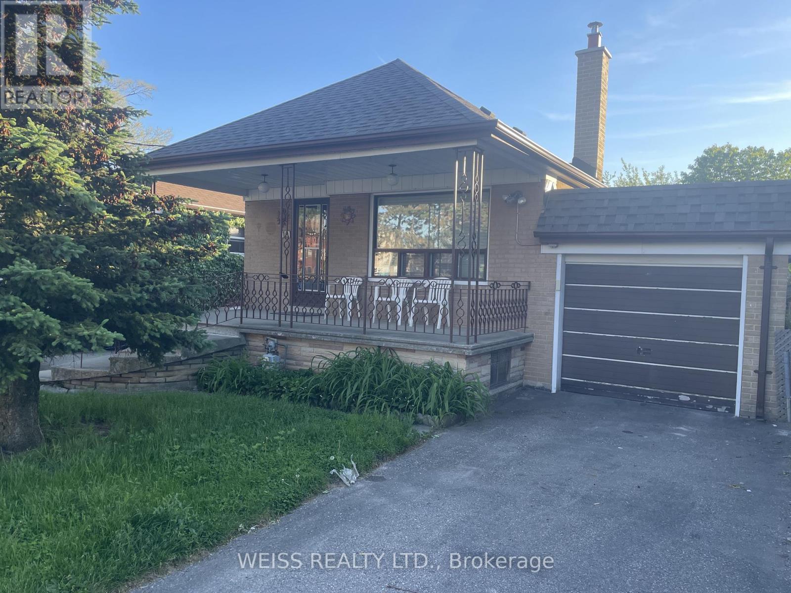 MLS® listing #29832906 for sale located at 10 DANESBURY AVENUE