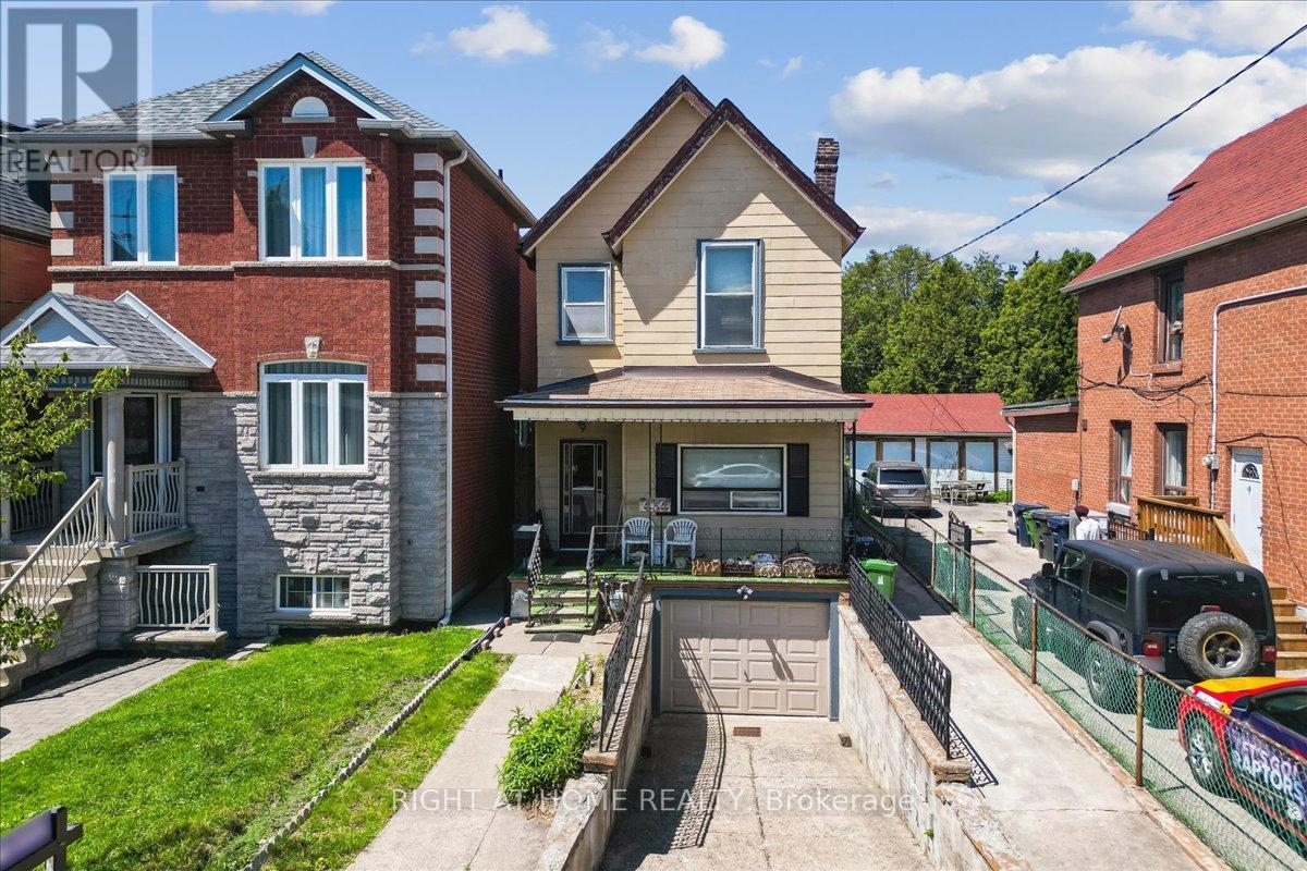 MLS® listing #29833578 for sale located at 434 MARGUERETTA STREET N