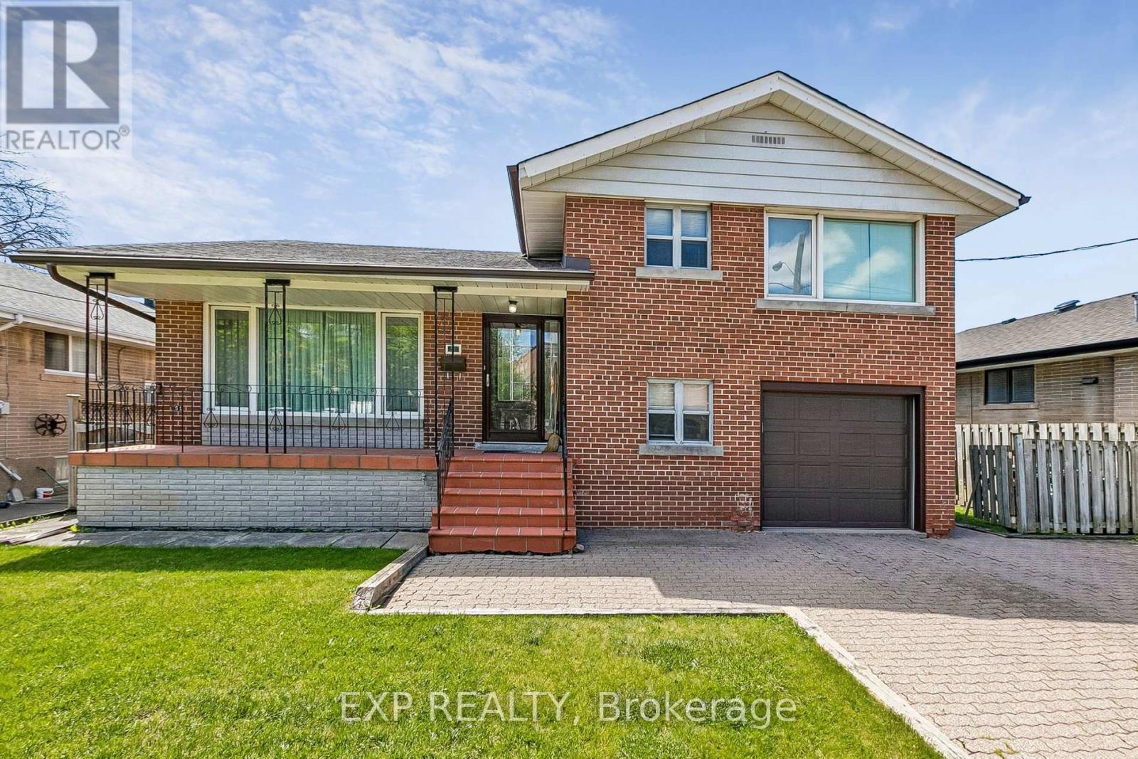 MLS® listing #29833581 for sale located at 51 PLAYFAIR AVENUE