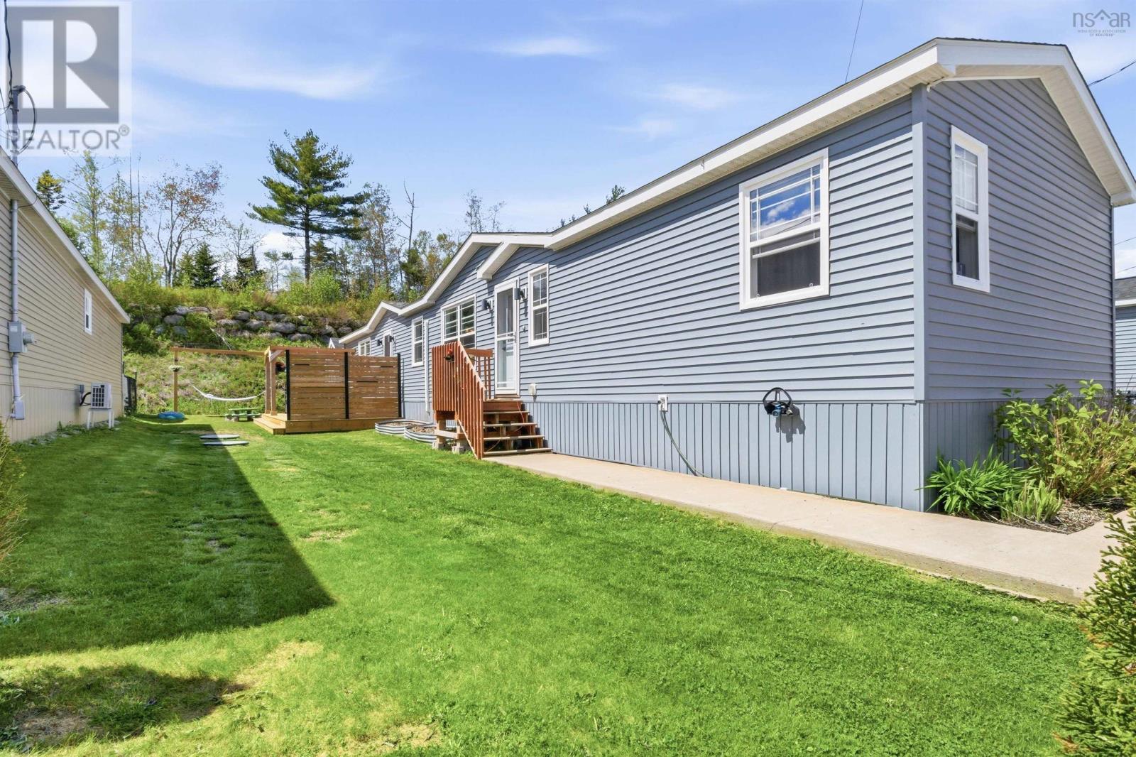 MLS® listing #29833651 for sale located at 11 Breeze Circle
