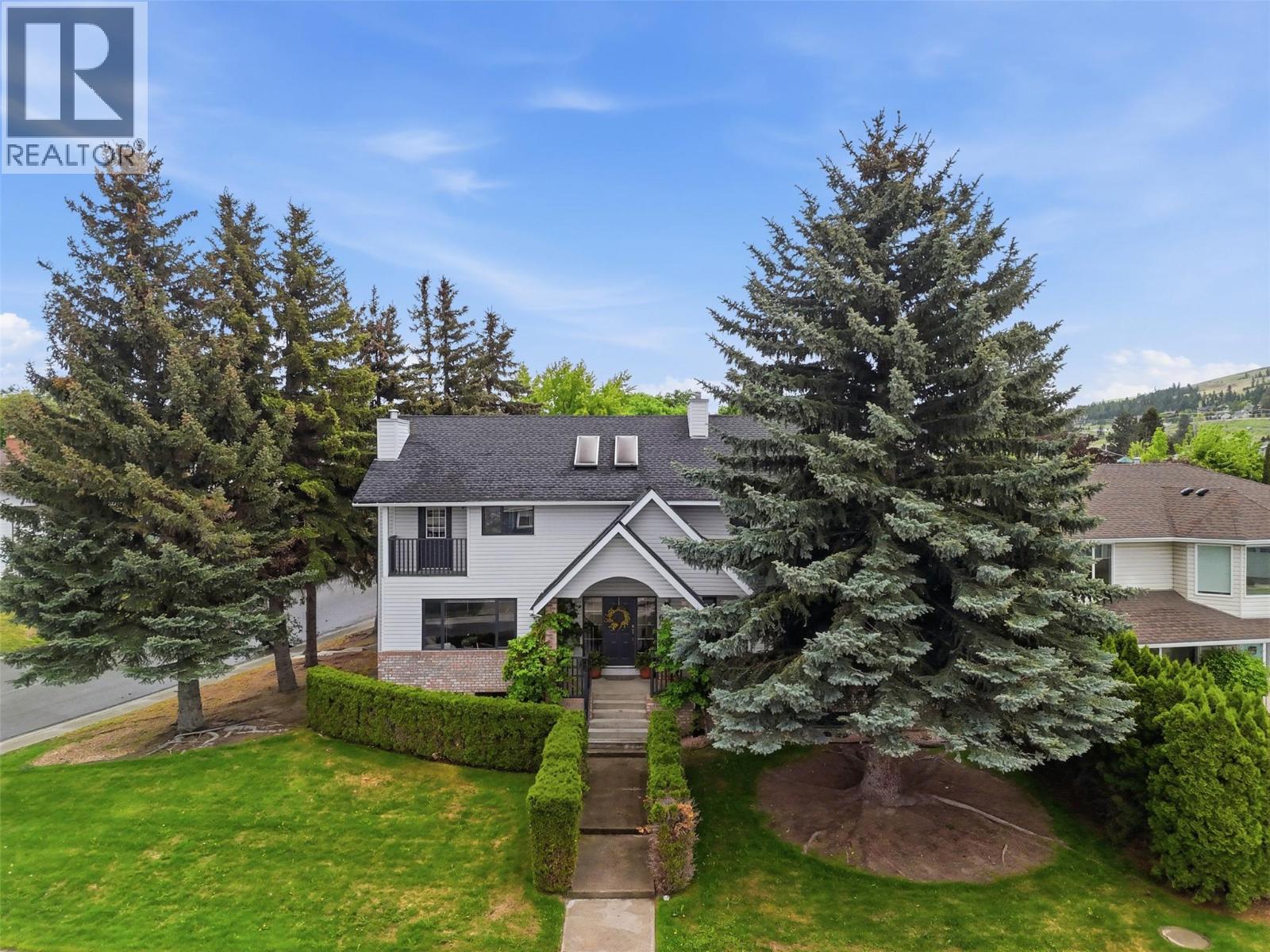 MLS® listing #29836930 for sale located at 611 ROBSON Drive