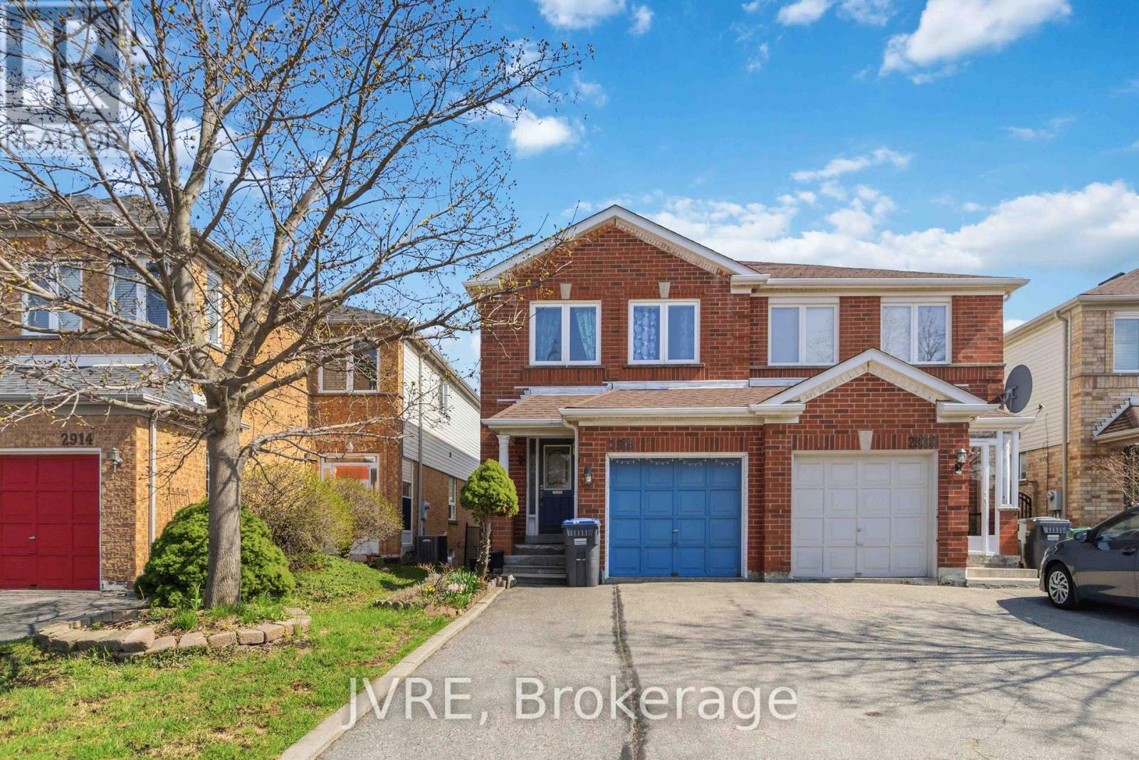 MLS® listing #29838046 for sale located at 2918 WESTBURY COURT
