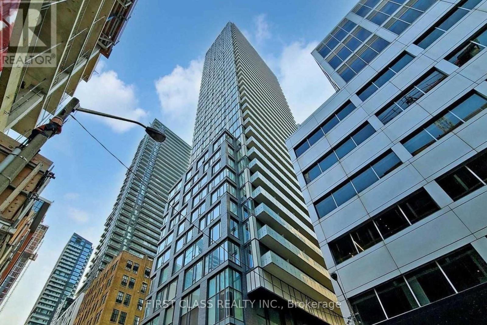 MLS® listing #29838066 for sale located at 617 - 101 PETER STREET