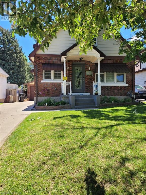 MLS® listing #29838330 for sale located at 153 ARNOLD Street