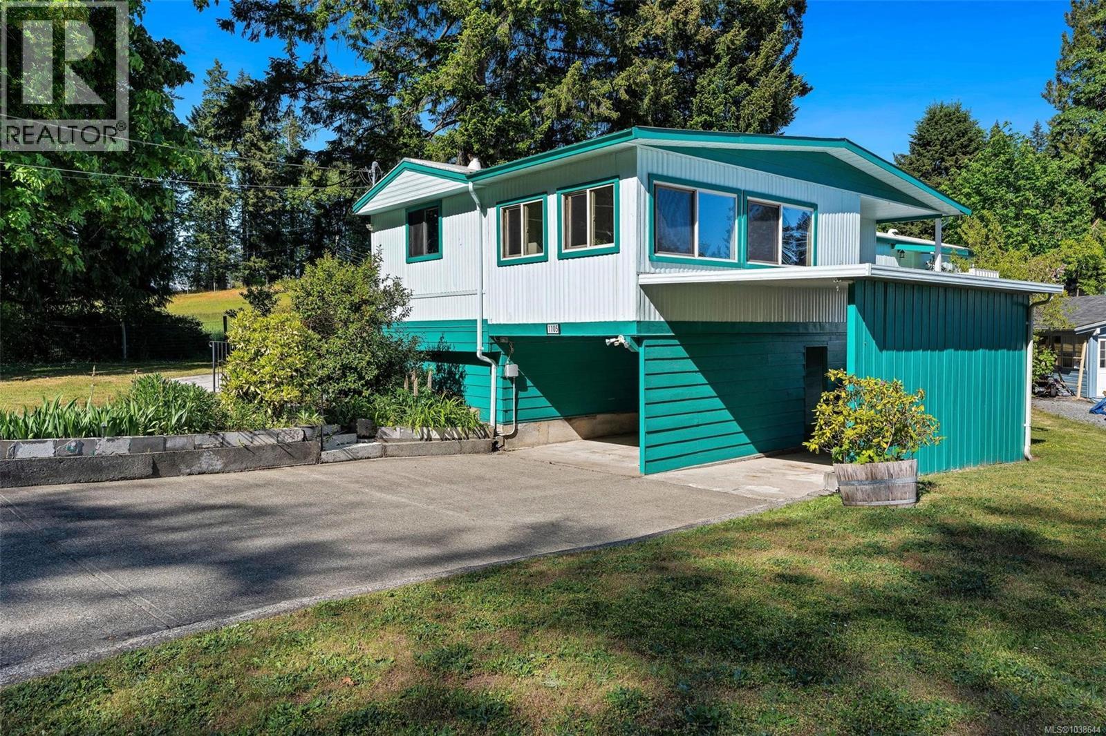 MLS® listing #29838478 for sale located at 1105 Bourban Rd