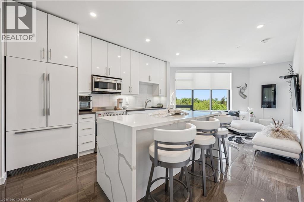 MLS® listing #29838550 for sale located at 690 KING Street W Unit# 623