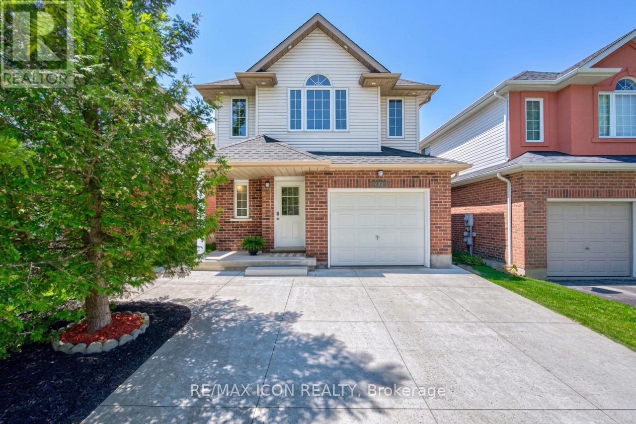 MLS® listing #29838586 for sale located at 223 BUTTERCUP COURT