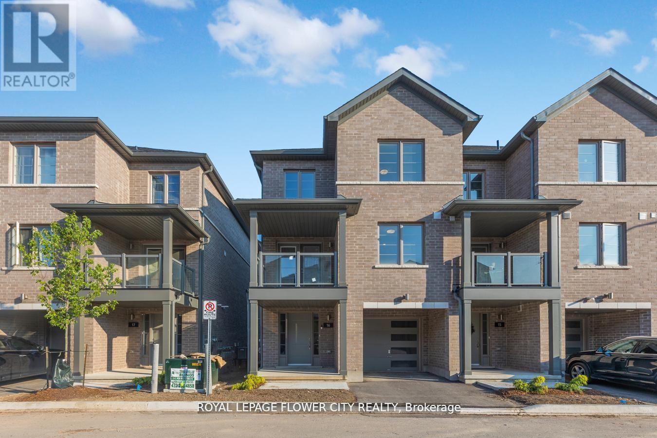 MLS® listing #29838755 for sale located at 16 - 205 WEST OAK TRAIL