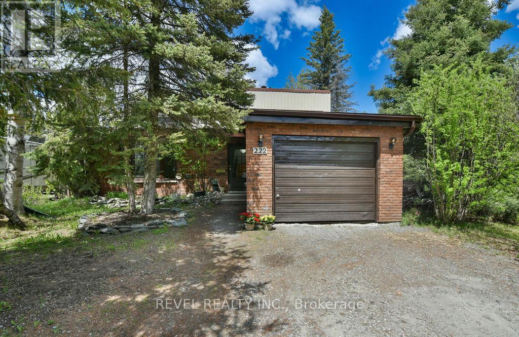 MLS® listing #29839591 for sale located at 222 EARL STREET W
