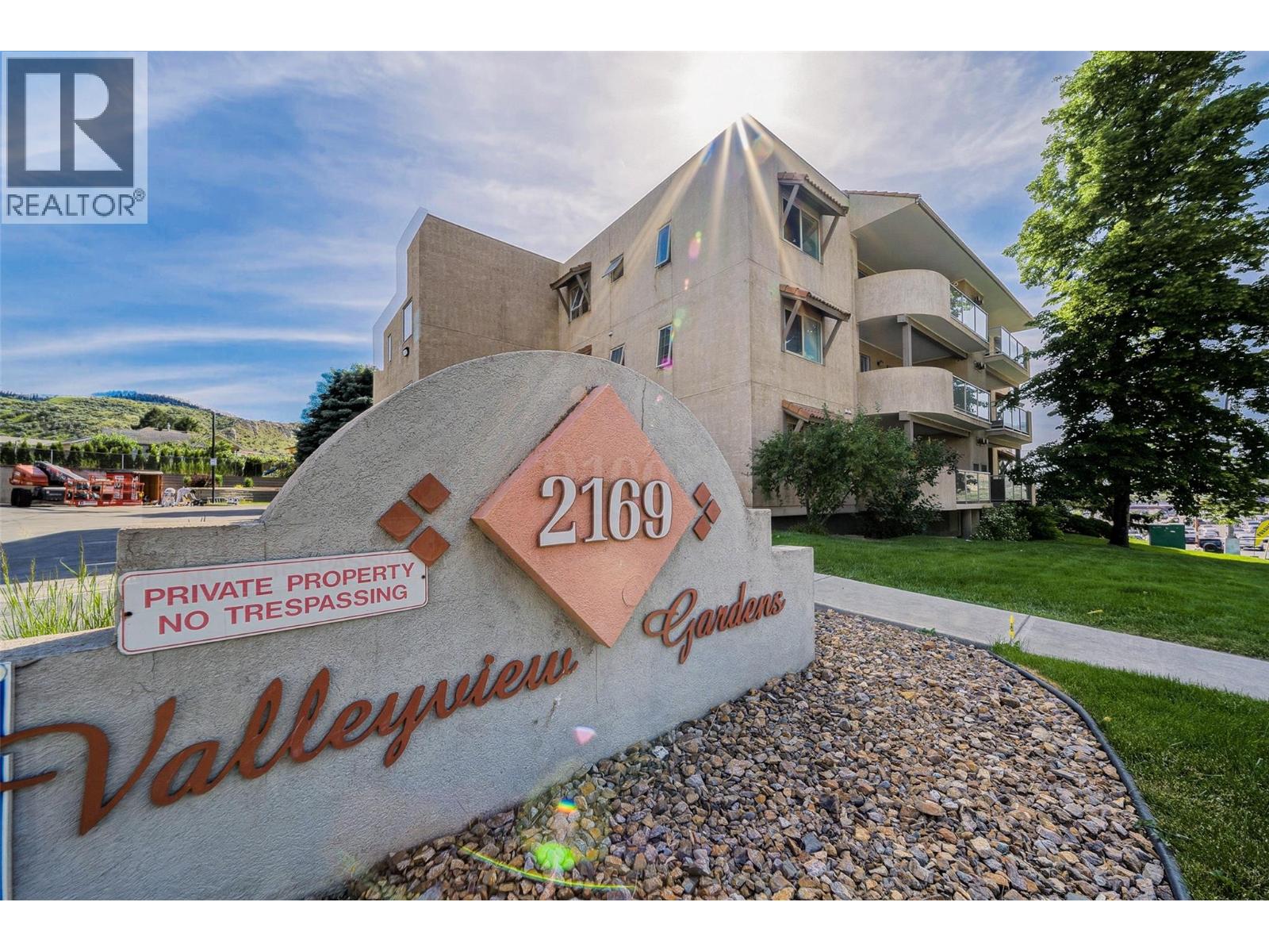 MLS® listing #29840528 for sale located at 2169 FLAMINGO Road Unit# 104