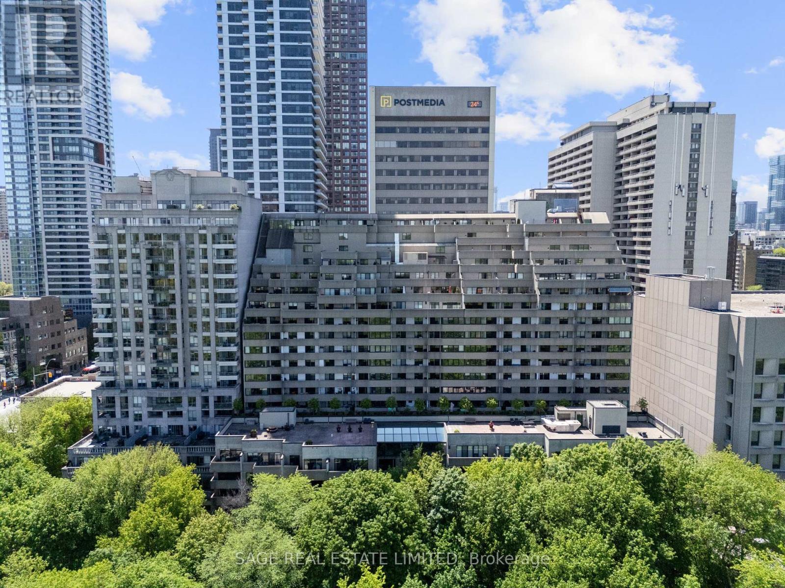 MLS® listing #29840996 for sale located at 209 - 360 BLOOR STREET E
