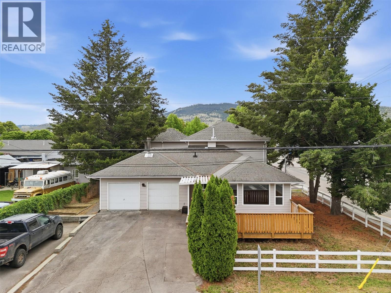 MLS® listing #29841230 for sale located at 1897 Fleetwood Avenue