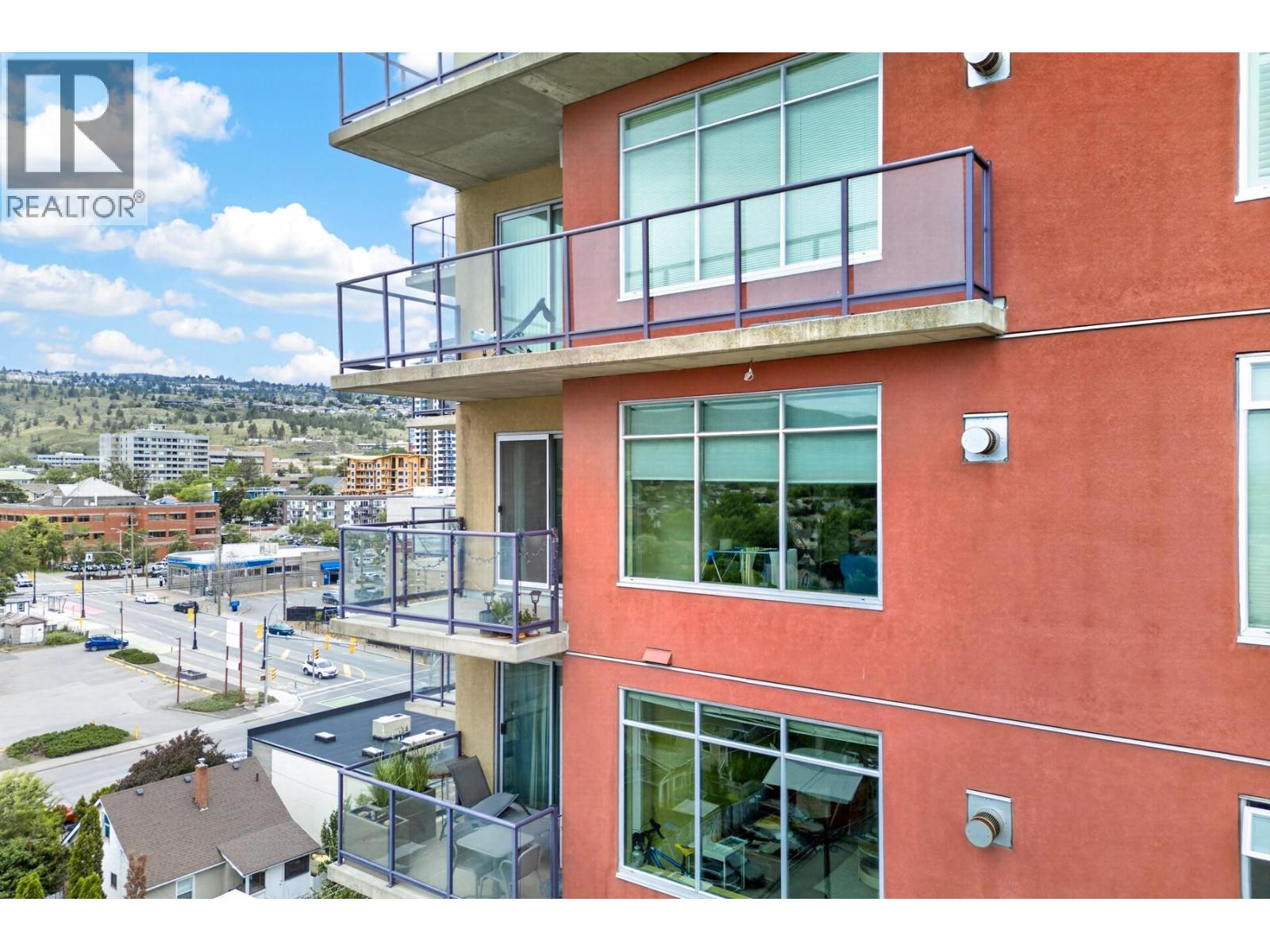 MLS® listing #29843701 for sale located at 619 Victoria Street Unit# 806
