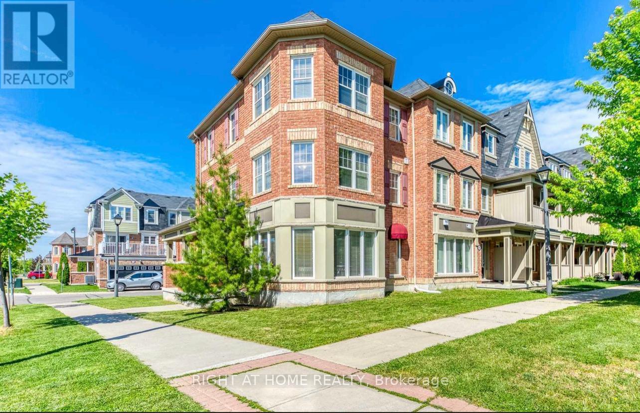 MLS® listing #29846180 for sale located at 638 HOLLY AVENUE