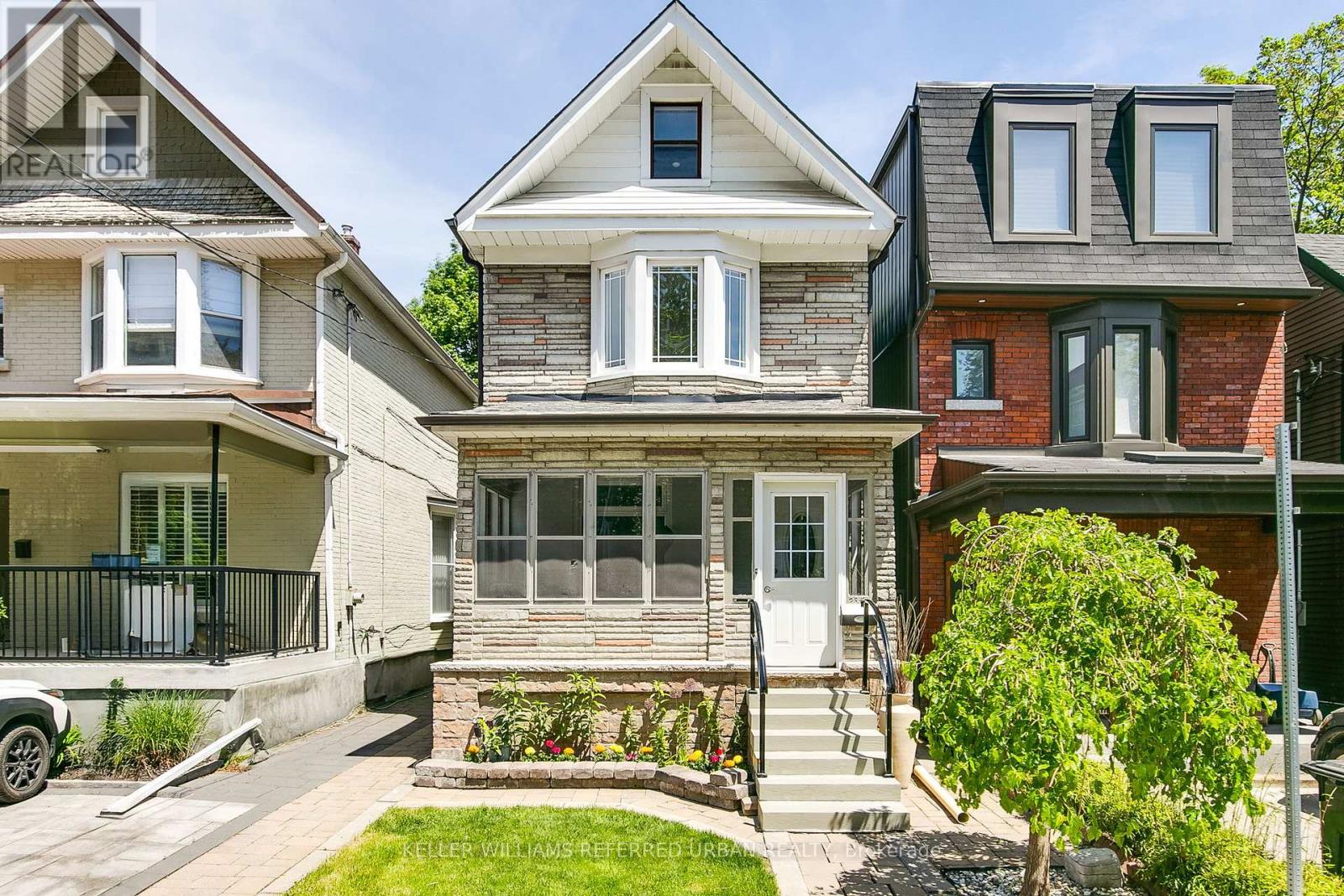MLS® listing #29846362 for sale located at 235 BARTLETT AVENUE