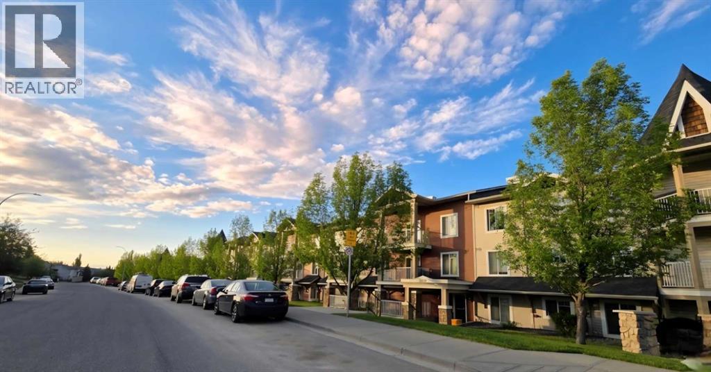 MLS® listing #29846616 for sale located at 1104, 70 Panamount Drive NW