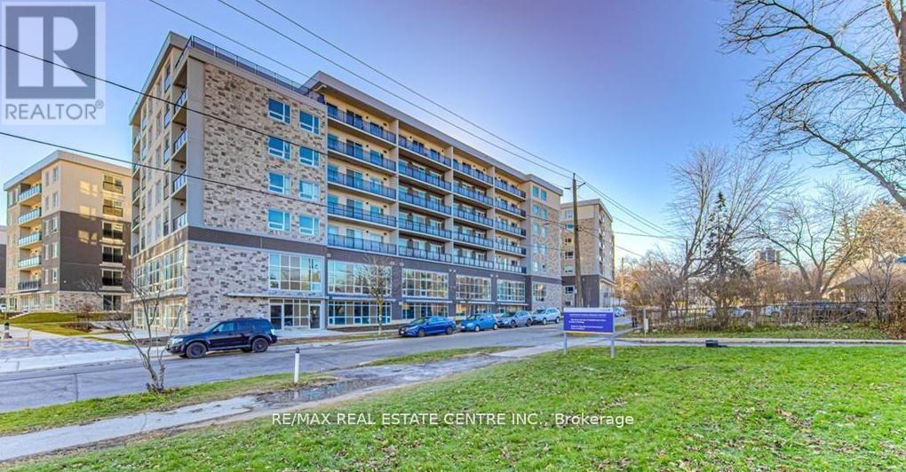 MLS® listing #29847634 for sale located at 111 - 275F LARCH STREET
