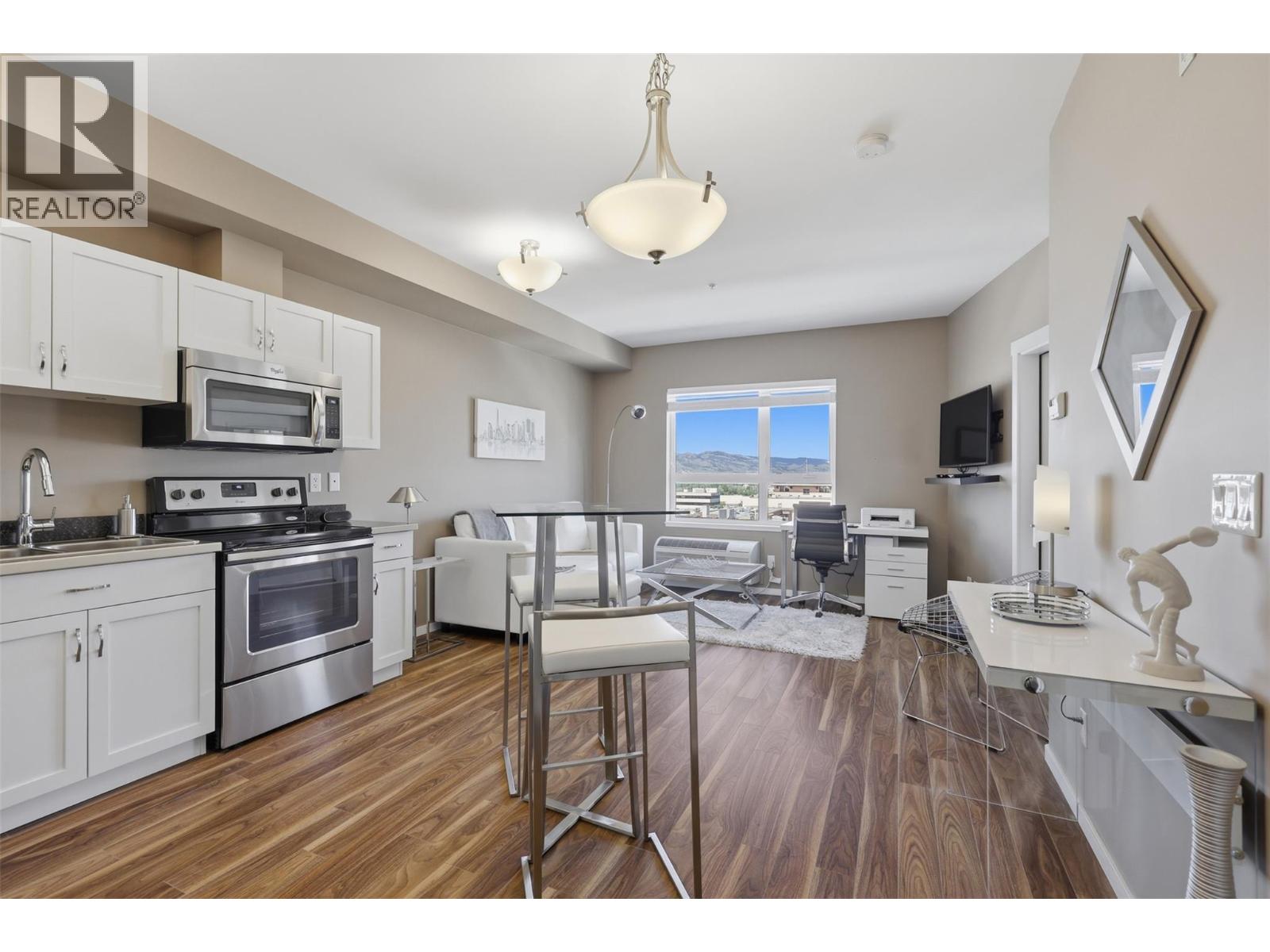MLS® listing #29848529 for sale located at 429 St. Paul Street Unit# 503