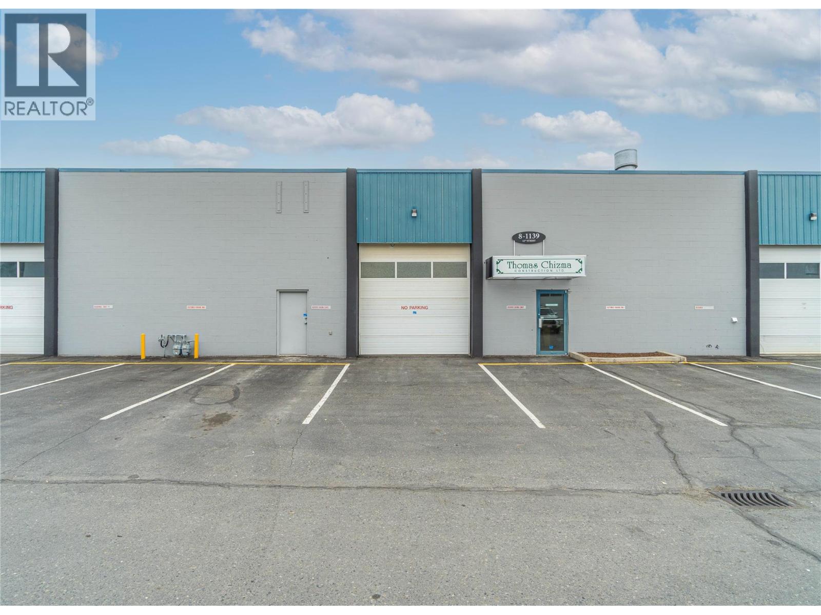 MLS® listing #29849059 for sale located at 1139 12th Street Unit# 8