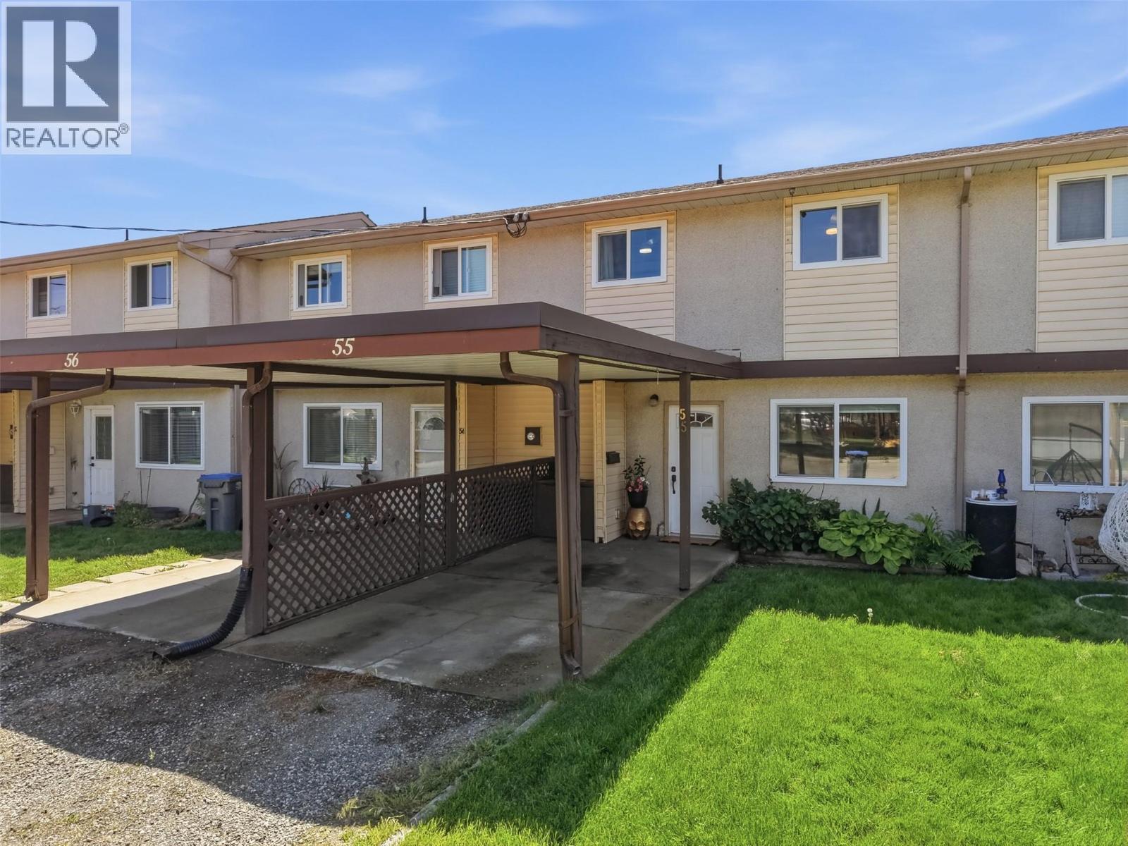 MLS® listing #29849535 for sale located at 1697 Greenfield Avenue Unit# 55