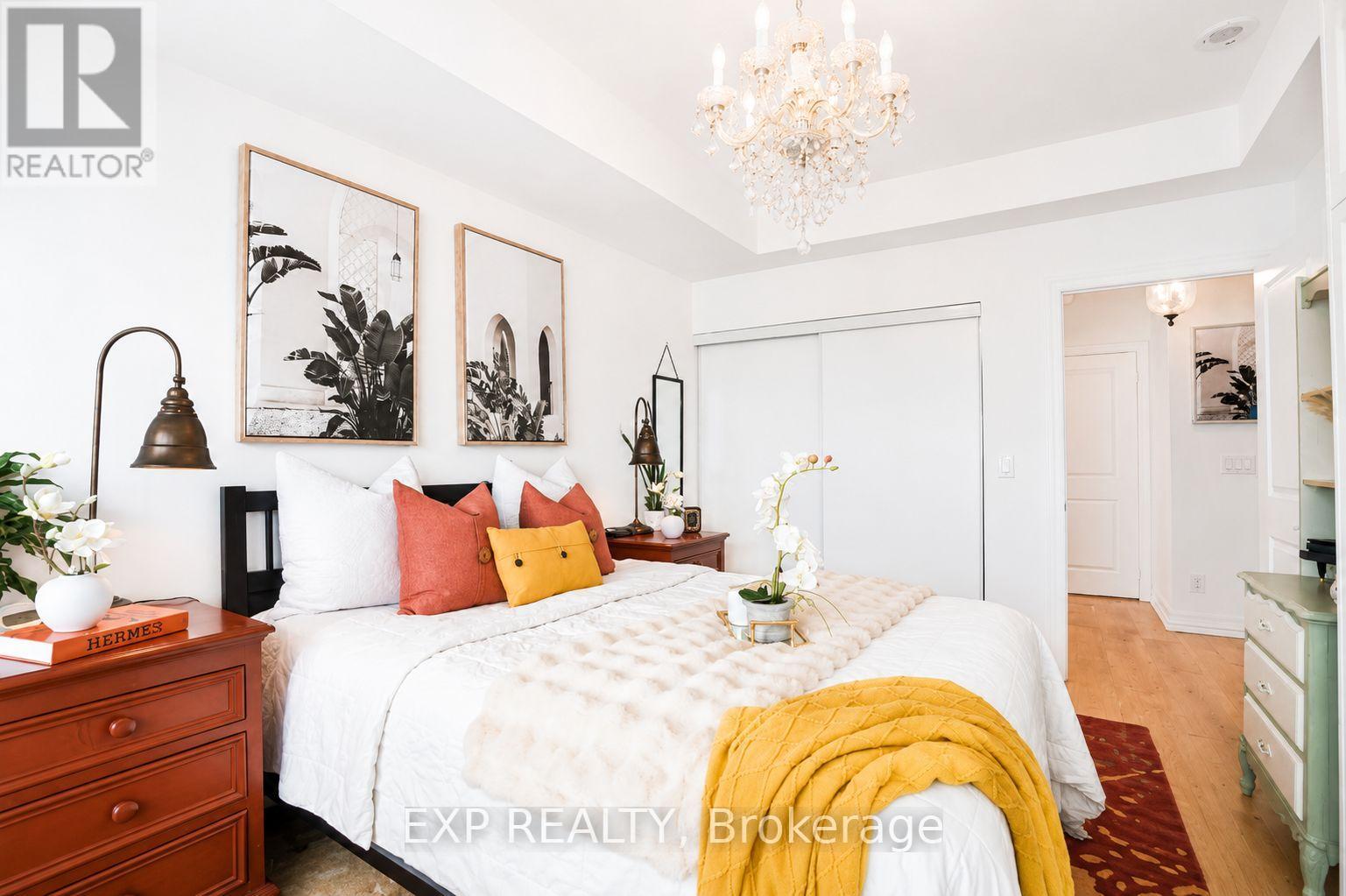 MLS® listing #29851013 for sale located at 404 - 500 ST CLAIR AVENUE W