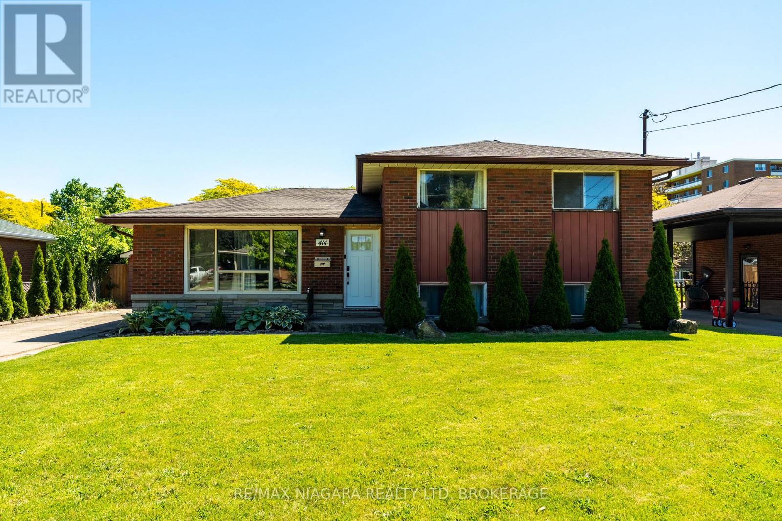 MLS® listing #29851432 for sale located at 414 BUNTING ROAD