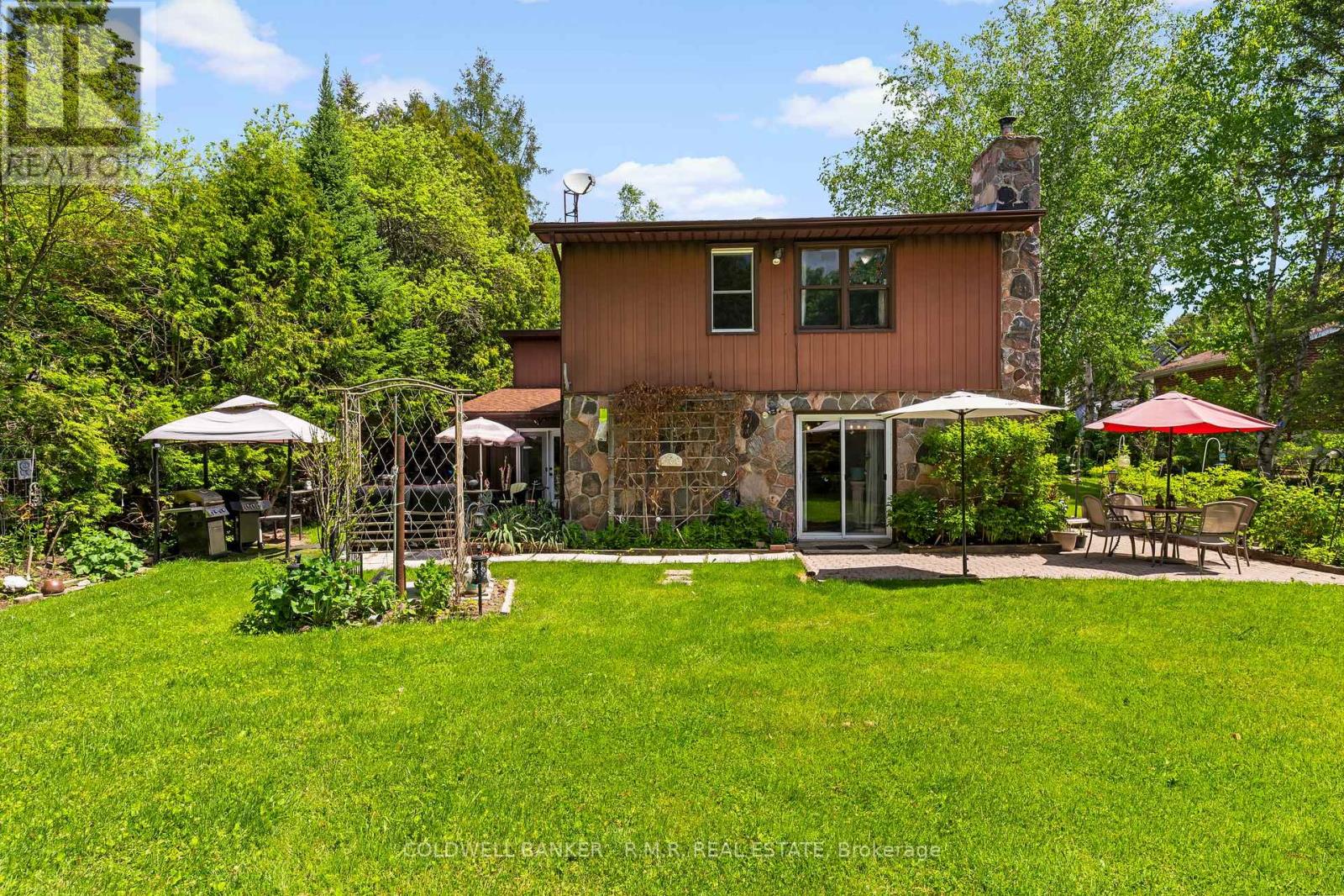 MLS® listing #29851459 for sale located at 204 ACTON ROAD