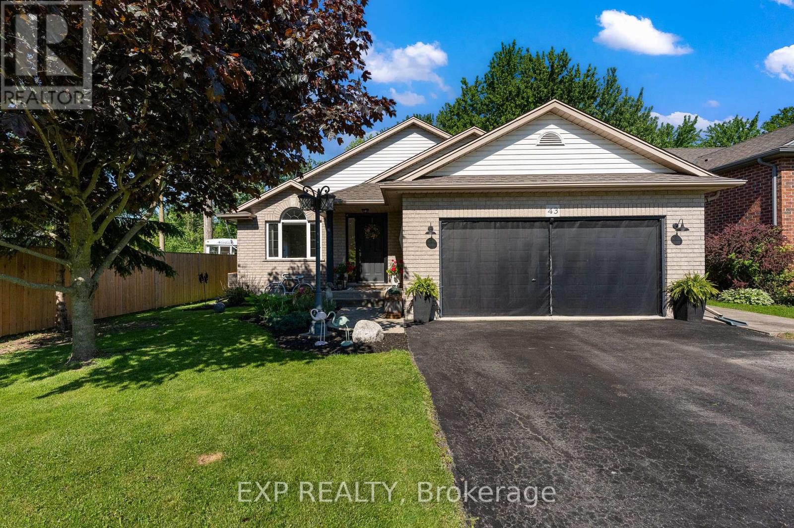 MLS® listing #29851482 for sale located at 43 THOROLD AVENUE