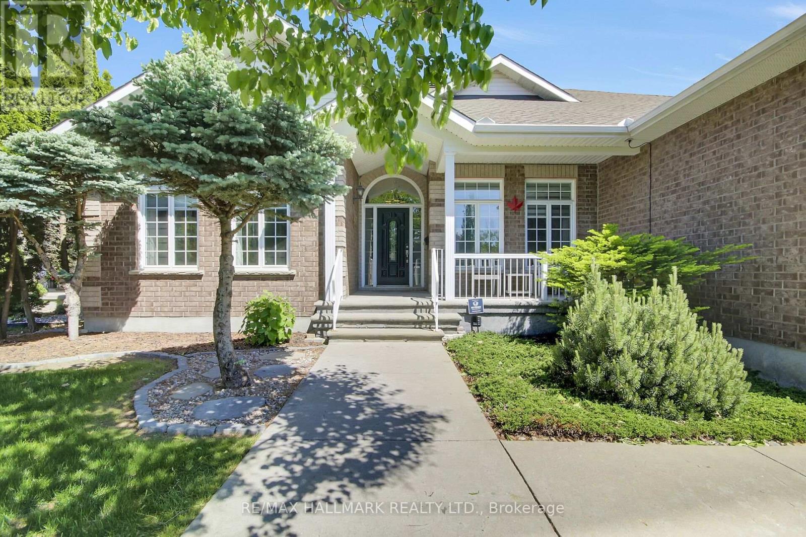 MLS® listing #29851516 for sale located at 5 DOLOMITE STREET
