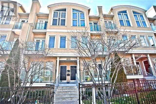 MLS® listing #29851622 for sale located at 3 - 432 KENNETH AVENUE