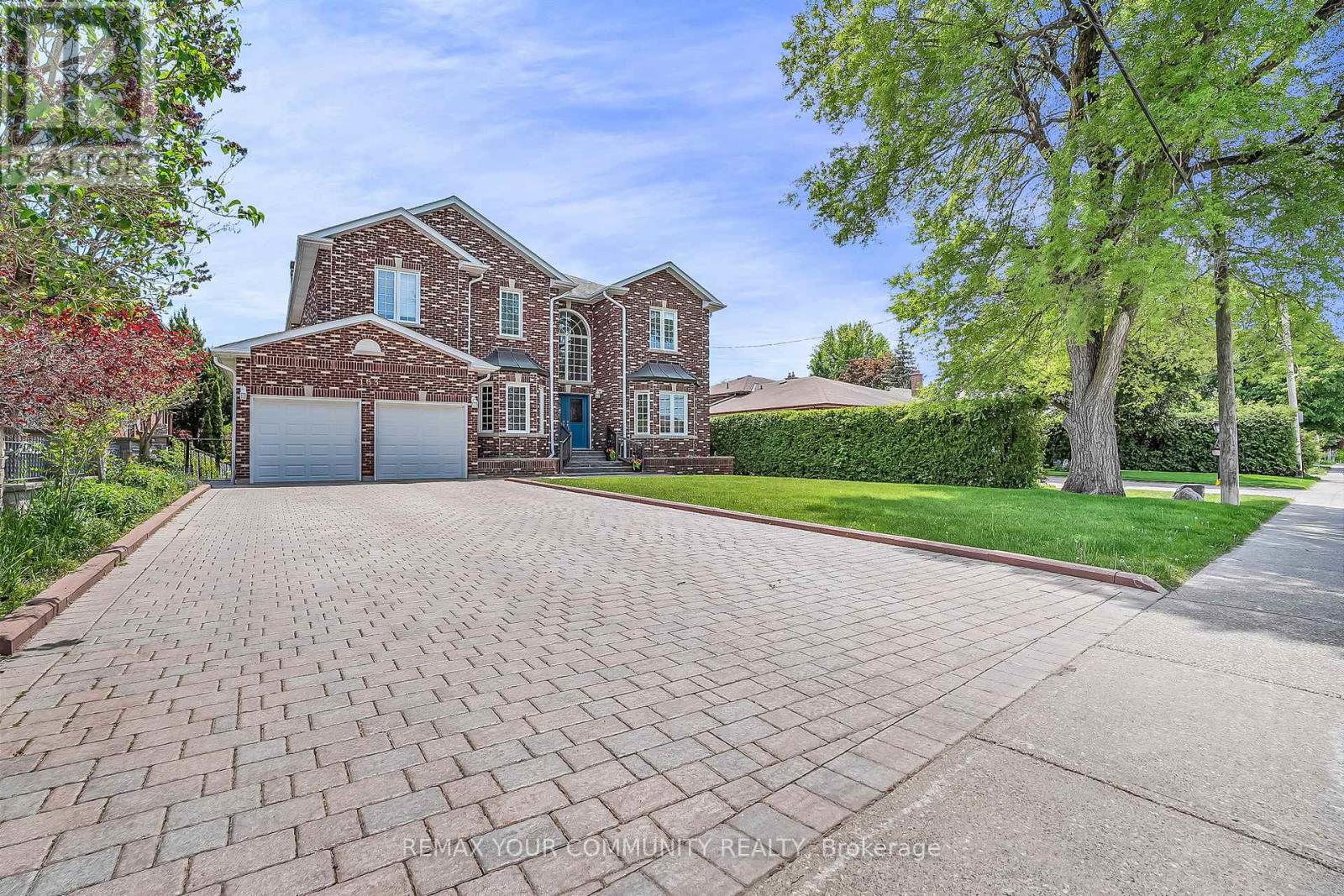 MLS® listing #29851660 for sale located at 163 OXFORD STREET