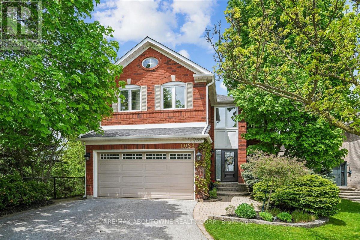 MLS® listing #29851691 for sale located at 1053 OLD OAK DRIVE