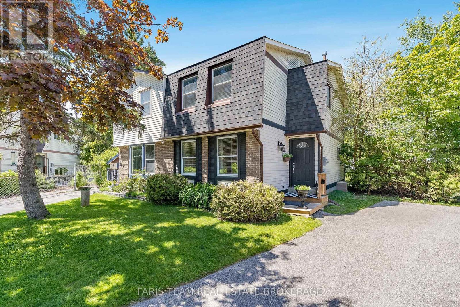 MLS® listing #29852081 for sale located at 37 WILDE PLACE