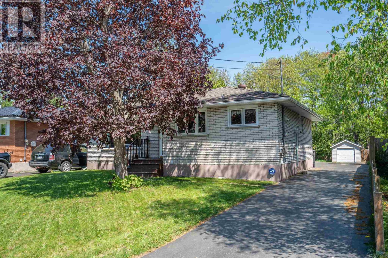 MLS® listing #29852118 for sale located at 263 Anna ST